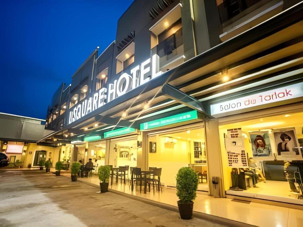 L Square Hotel Tarlac City Экстерьер фото